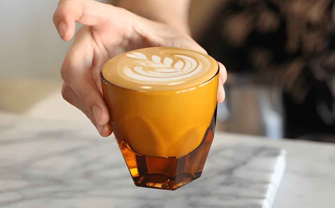 Copo Vero Glass: a fusão perfeita entre design, funcionalidade e experiência no café - Café do Mercado